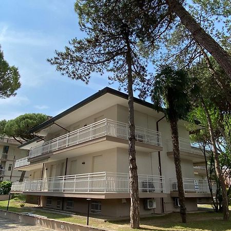 Appartamenti Fungo Lignano Sabbiadoro Eksteriør billede